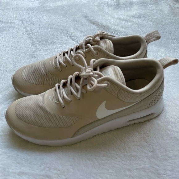 Nike
WMNS Air Max Thea Oatmeal/sail-white - Picture 6 of 8